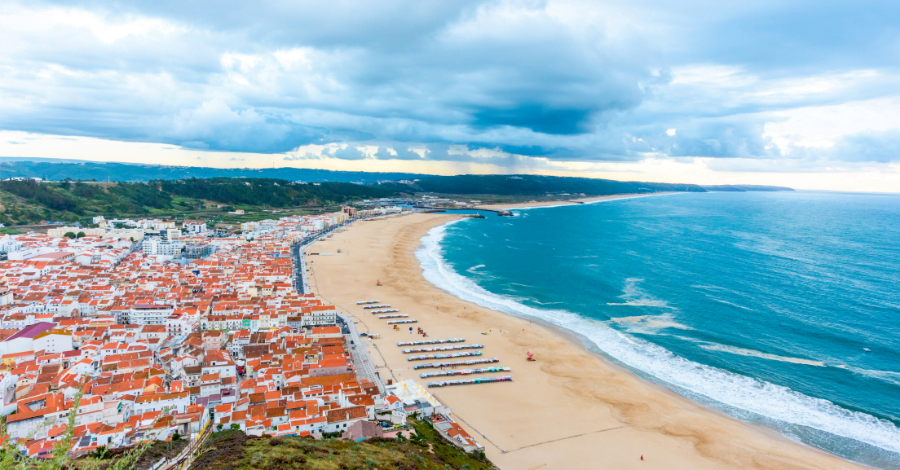 Expats in Nazare